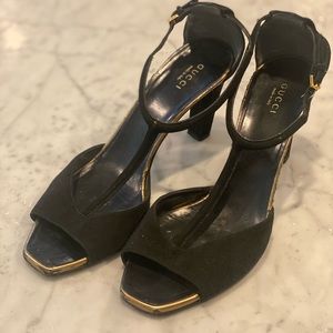 Gucci t strap heels